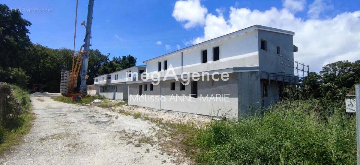 Dupex T4 mitoyen (lot D), à vendre dans le secteur du Moule - photo 2