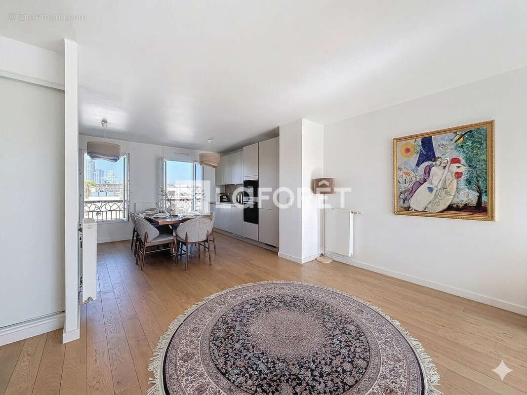 Appartement à SURESNES