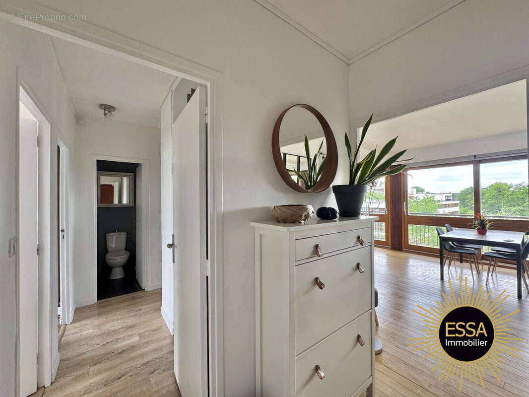 Appartement à LA CELLE-SAINT-CLOUD