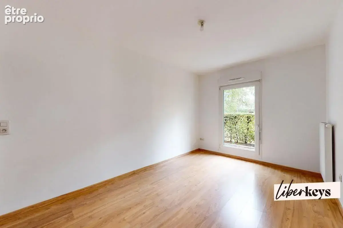 Immeuble basse consommation - T3 - 69m² + terrasse + garage fermé - photo 6