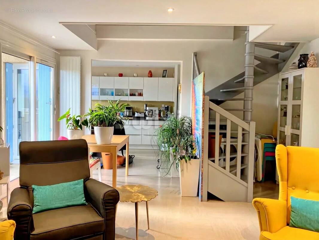 Appartement à ROMANS-SUR-ISERE