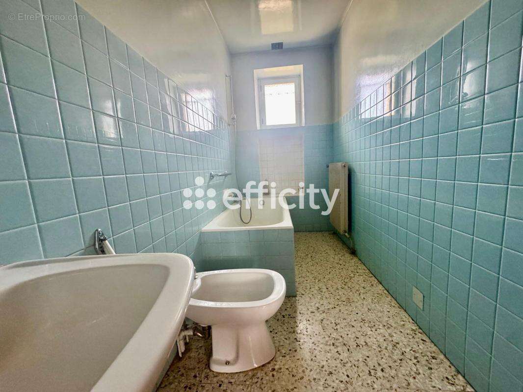 Maison 120 m² à Thiers  - photo 7