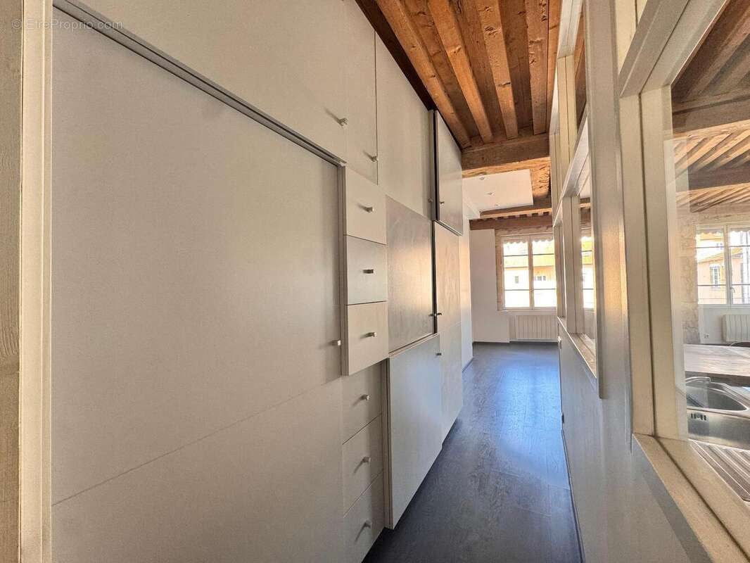   - Appartement à LYON-1E