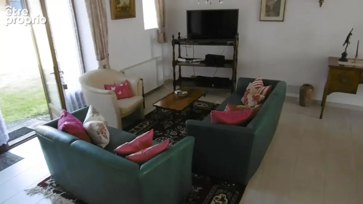 Belle maison avec maison d'amis et piscine - photo 6