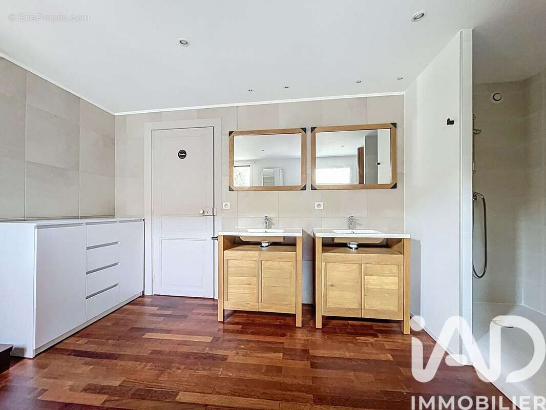 Maison 220 m² à Cazouls-Les-Beziers  - photo 8