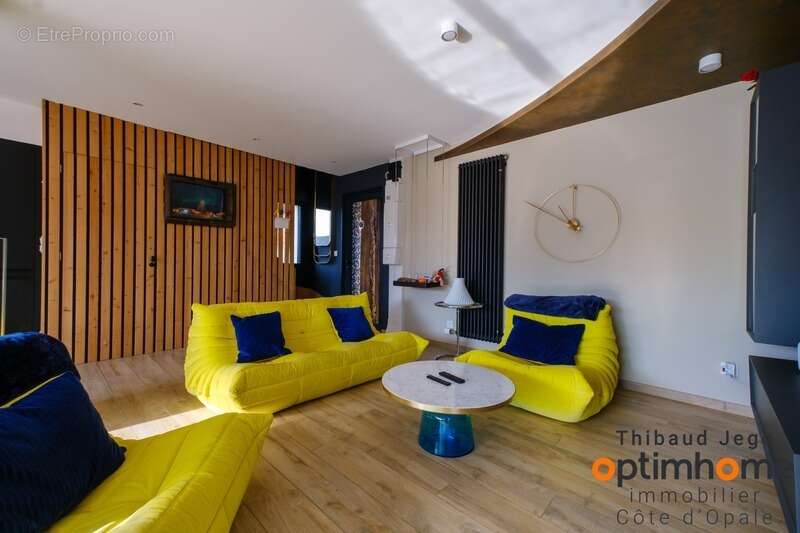 Maison contemporaine récente avec un bel extérieur et vue mer de l'étage - photo 3