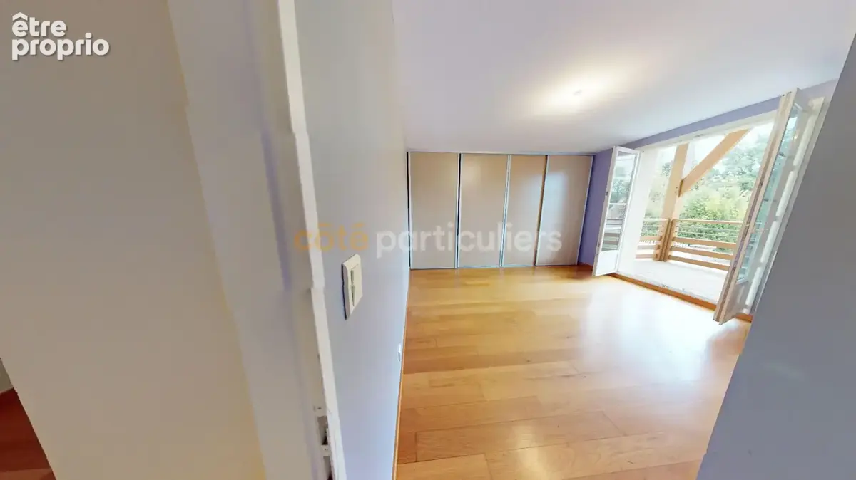 Maison de carractère de 267 m² - photo 12