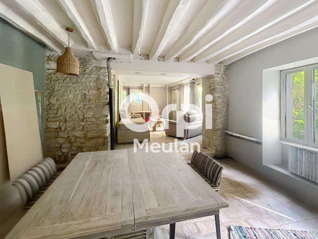 Appartement à SERAINCOURT