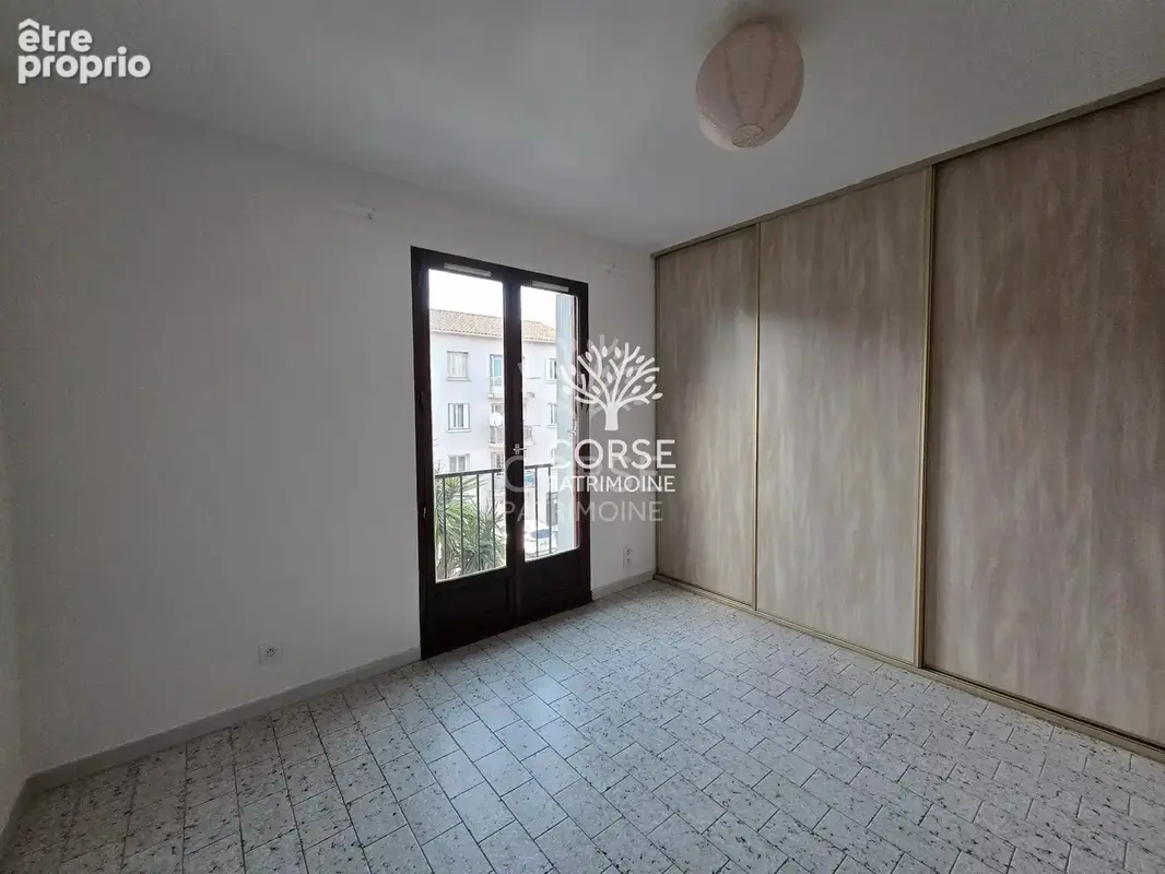Appartement T4 109 m² - photo 4