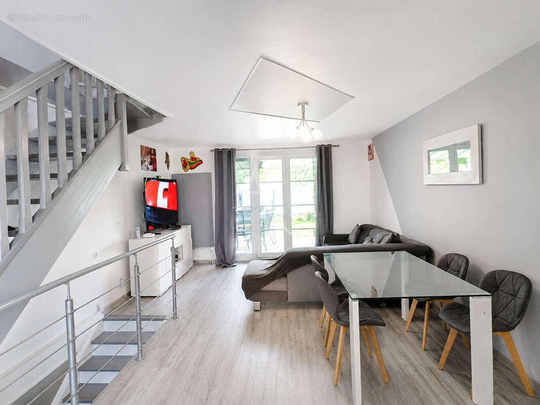 Maison Gagny 4 pièce(s) 78 m2 - photo 2