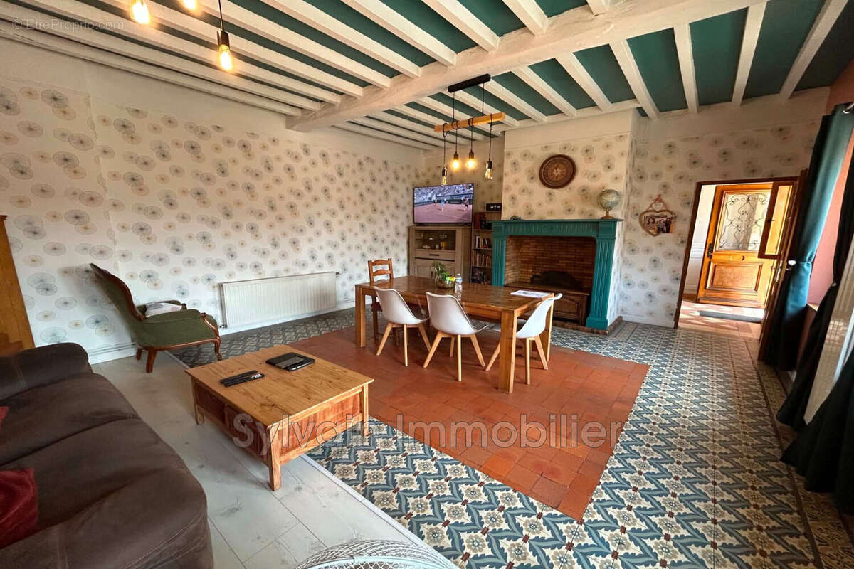 Maison à FORMERIE