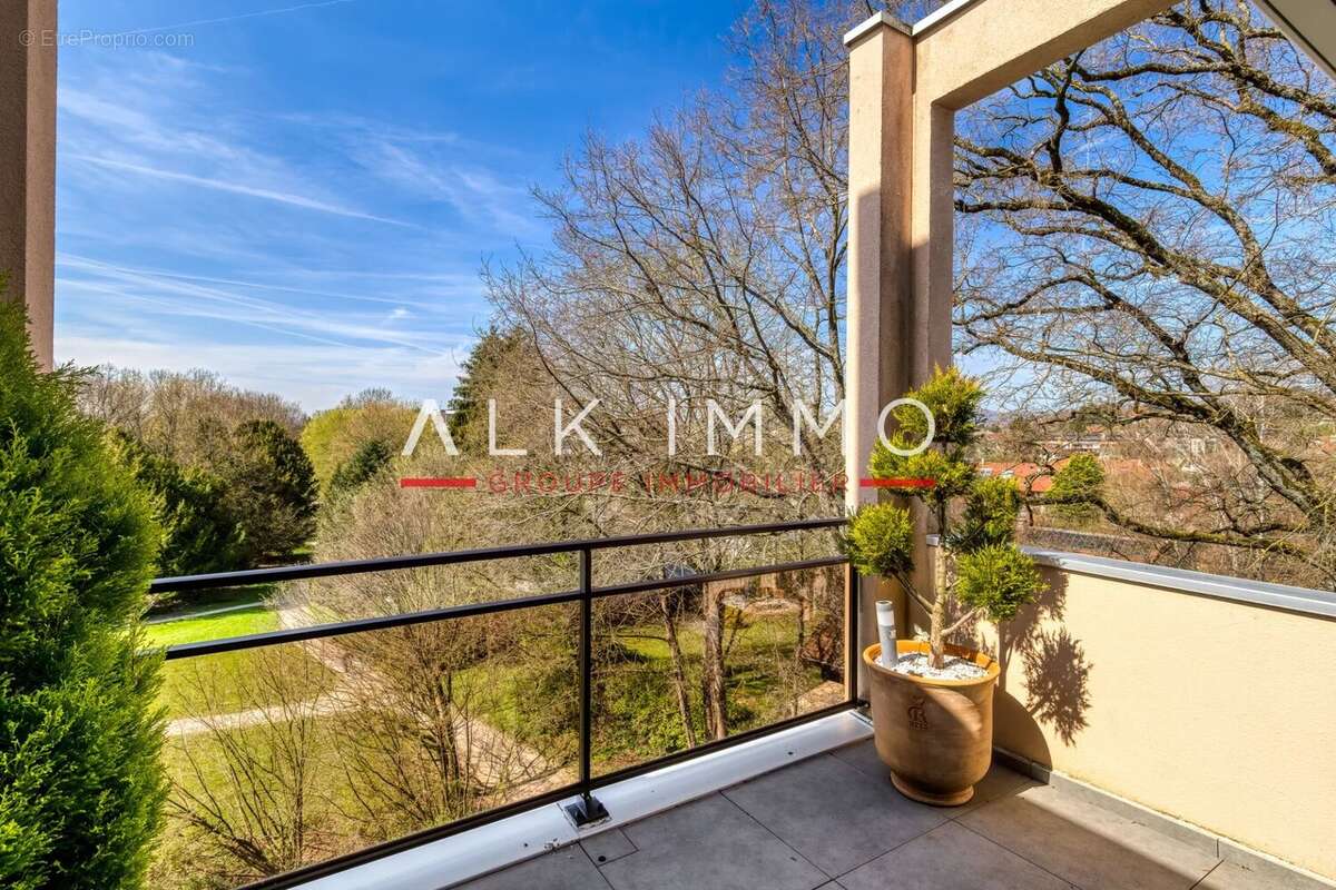 Appartement à ANNECY-LE-VIEUX