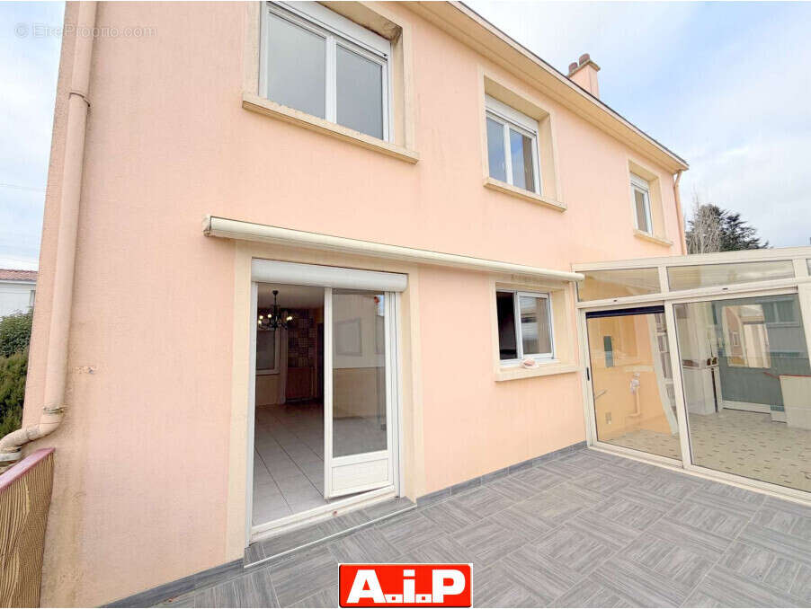 Maison à LA CHATAIGNERAIE