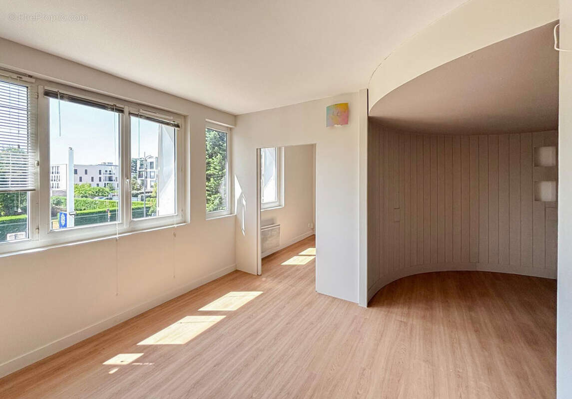 Appartement à vendre 2 pièces FRANCHEVILLE (69) - photo 8
