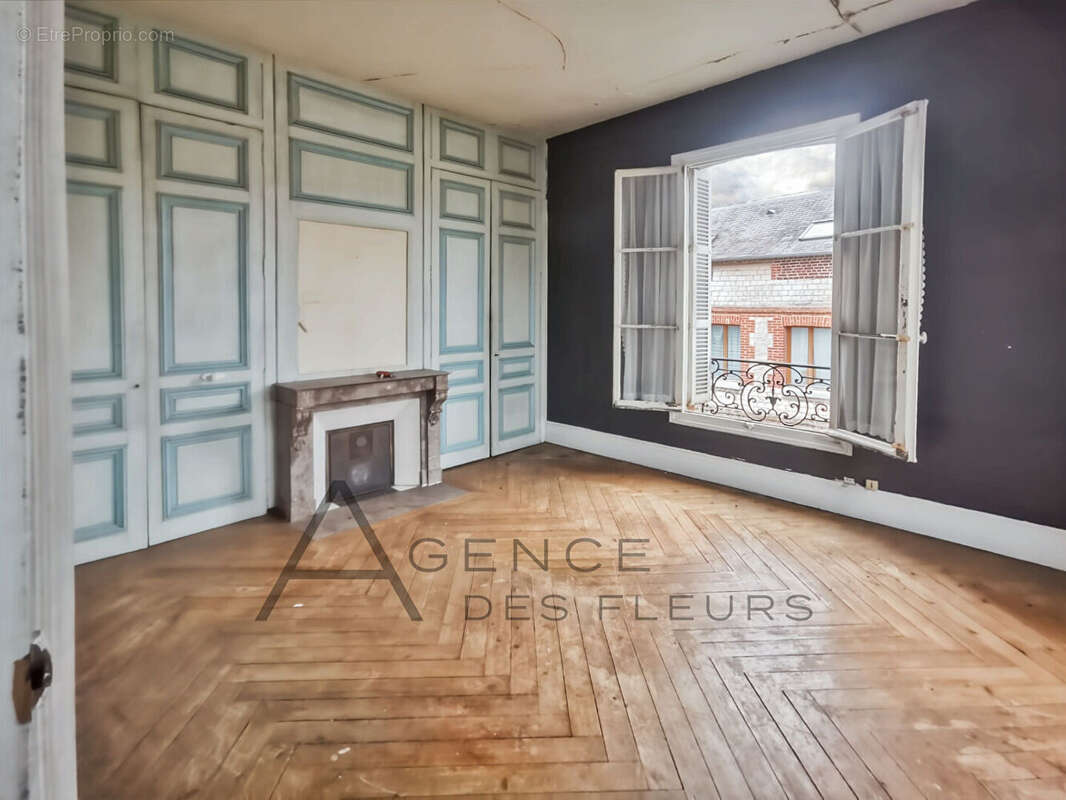 A saisir grande maison à rénover de160 m² - photo 6