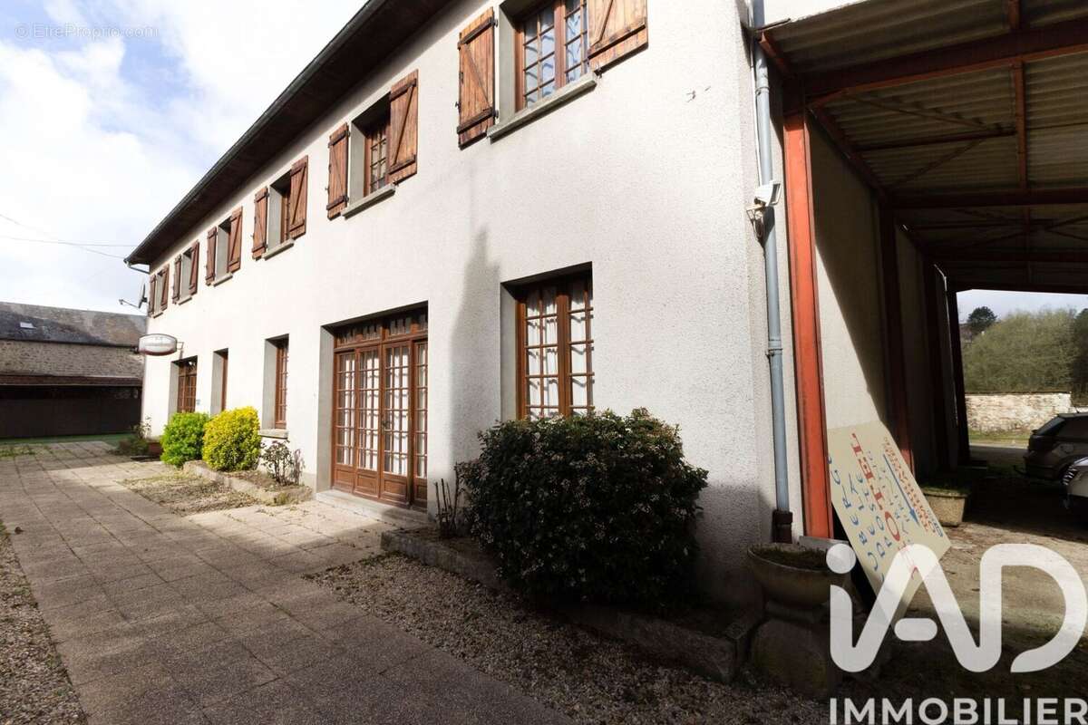 Photo 3 - Appartement à SAUVIAT-SUR-VIGE