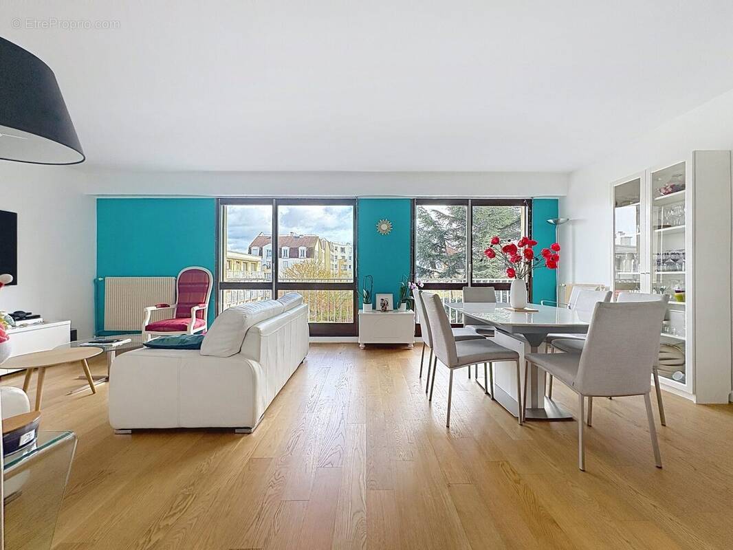 Appartement à L'HAY-LES-ROSES