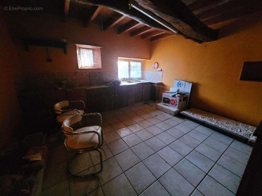 Maison à SAINT-DENIS-DU-PIN