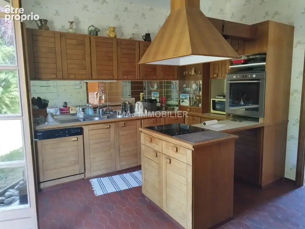 EXCLUSIVITÉ   225 m2, 6 chambres et + de 7 000 m2 de terrain ! - photo 2