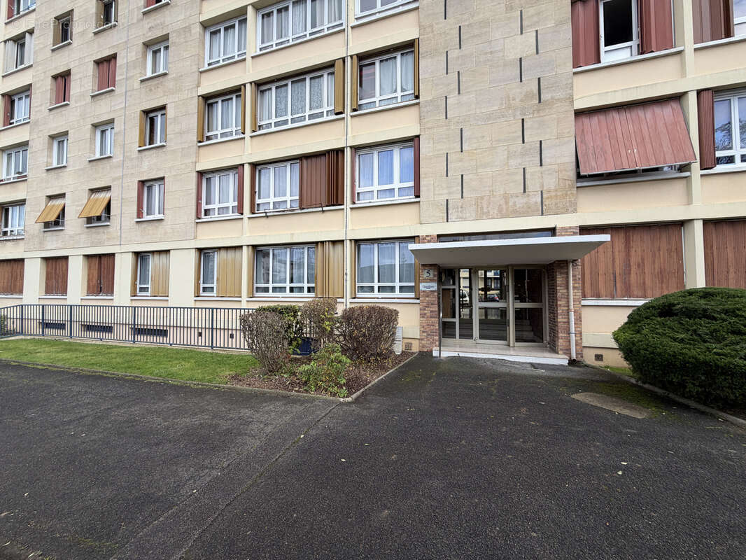 Appartement à MANTES-LA-JOLIE