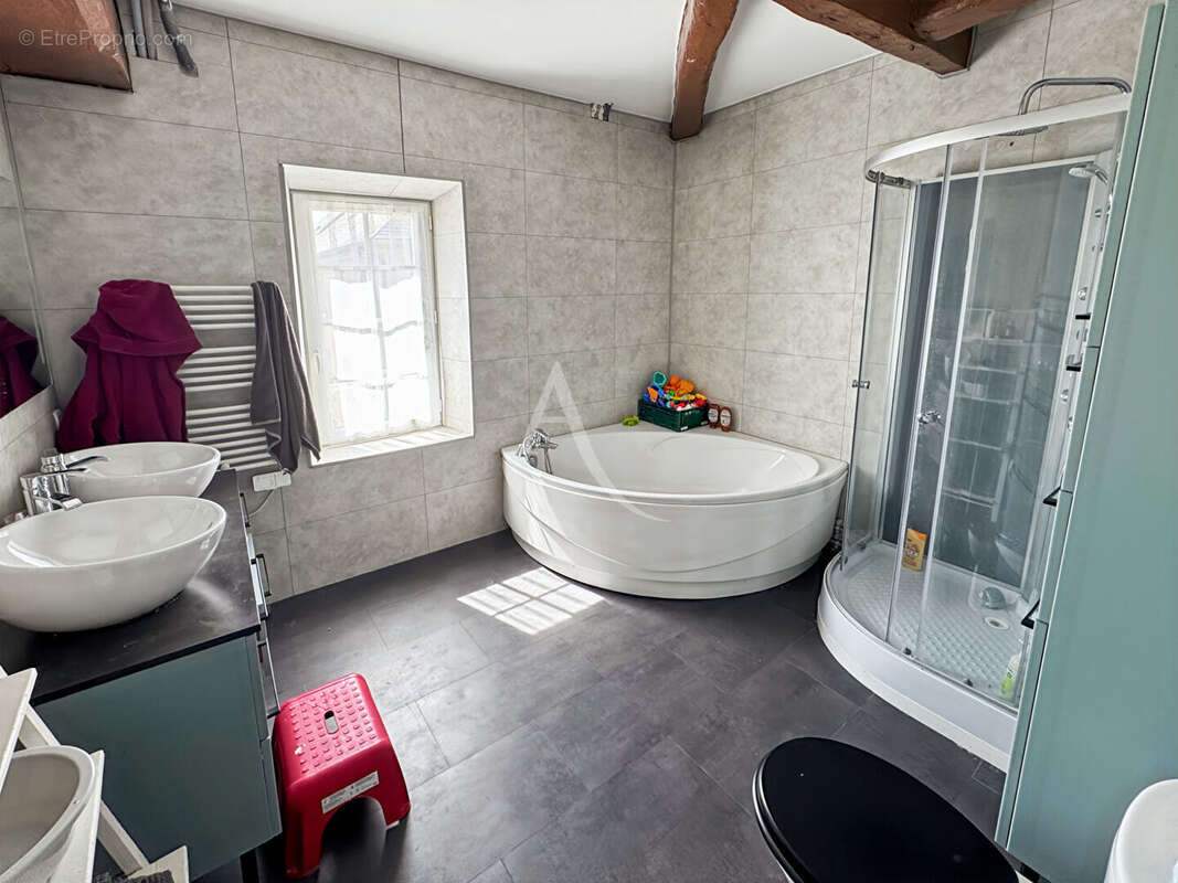 Maison à LAVILLETERTRE