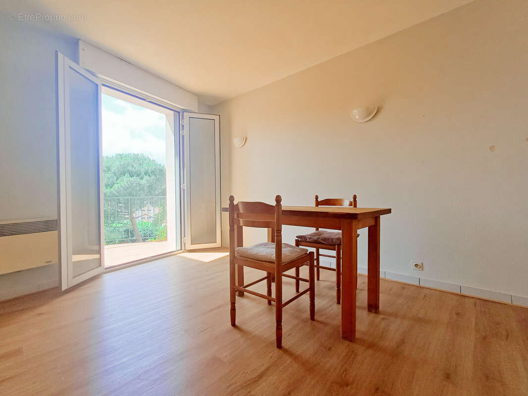 Aubenas centre - studio 28m2 + balcon  -  ascenseur - photo 5
