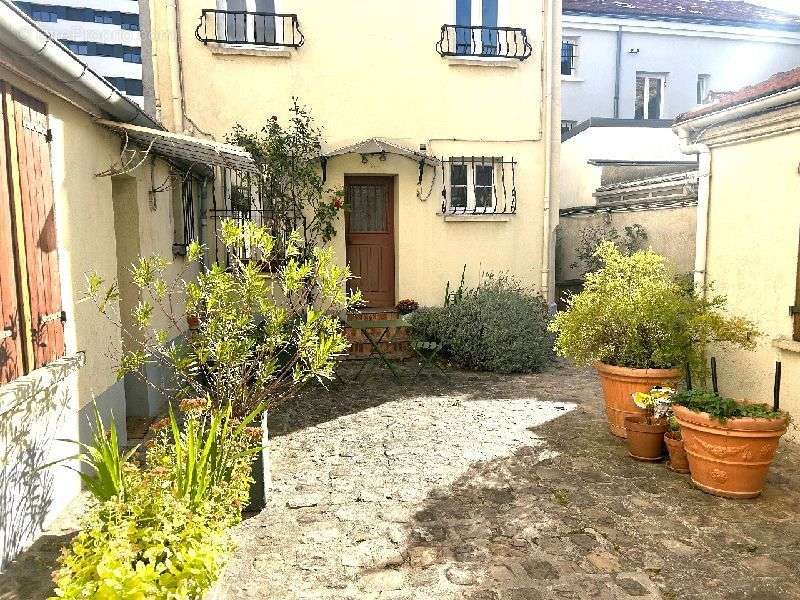 Appartement à LE PRE-SAINT-GERVAIS