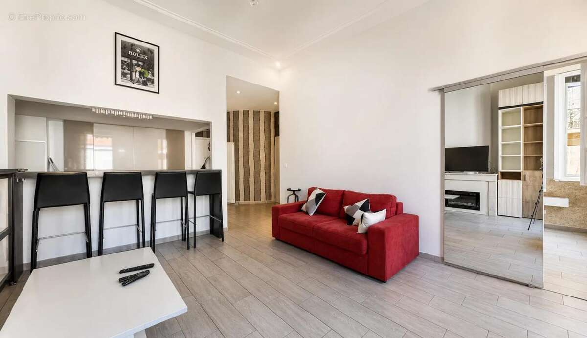 Appartement à MARSEILLE-6E