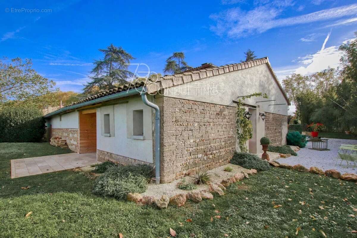 Maison à LISLE-SUR-TARN