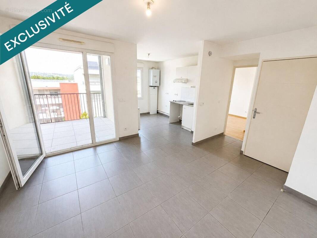 Photo 1 - Appartement à VILLEURBANNE