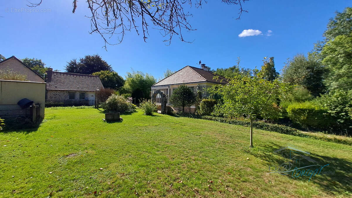 Maison à JANVILLE-SUR-JUINE