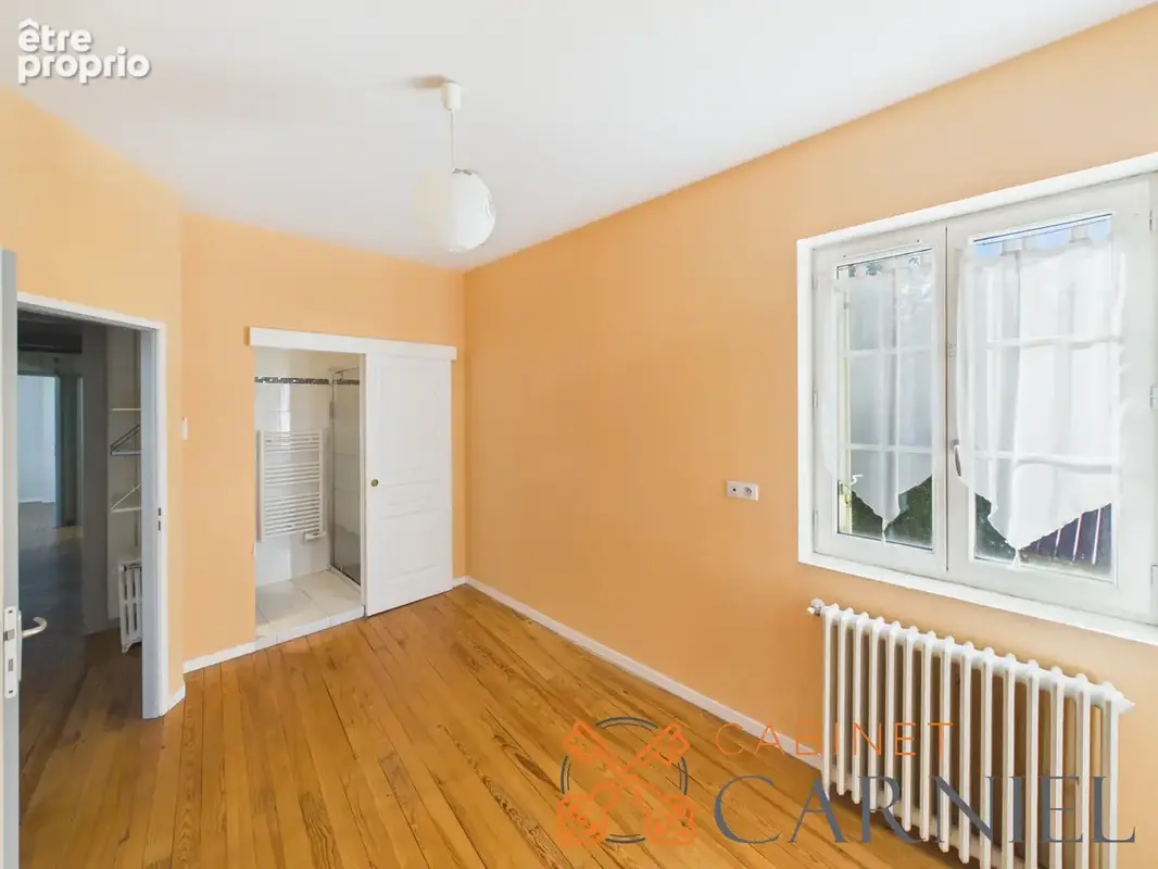 Maison bourgeoise en pierre entièrement rénovée avec piscine, garage et jardin - photo 12