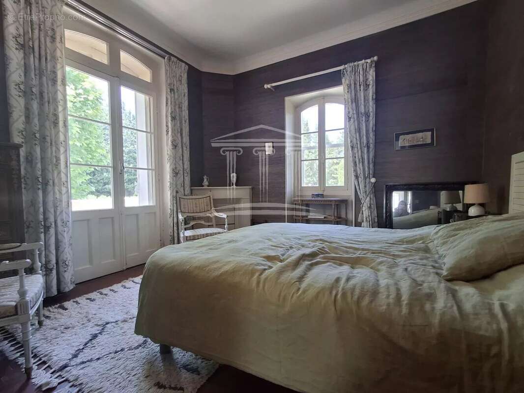 Maison à SORGUES
