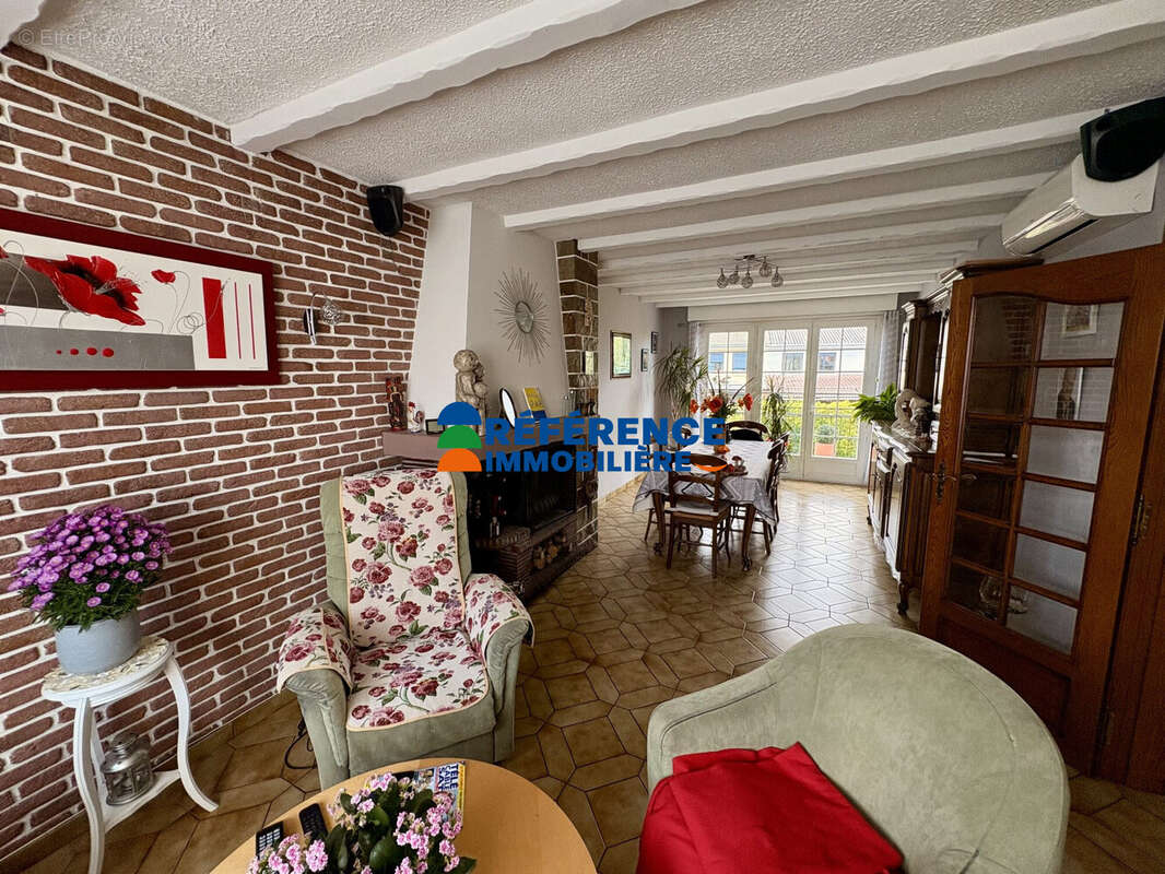 Maison à WAMBRECHIES