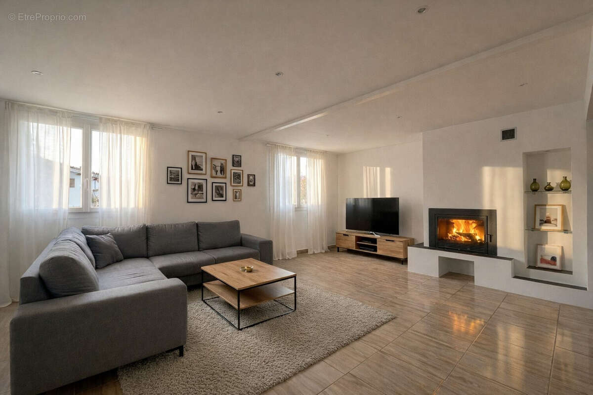 Salon Rdc - Maison à DECINES-CHARPIEU