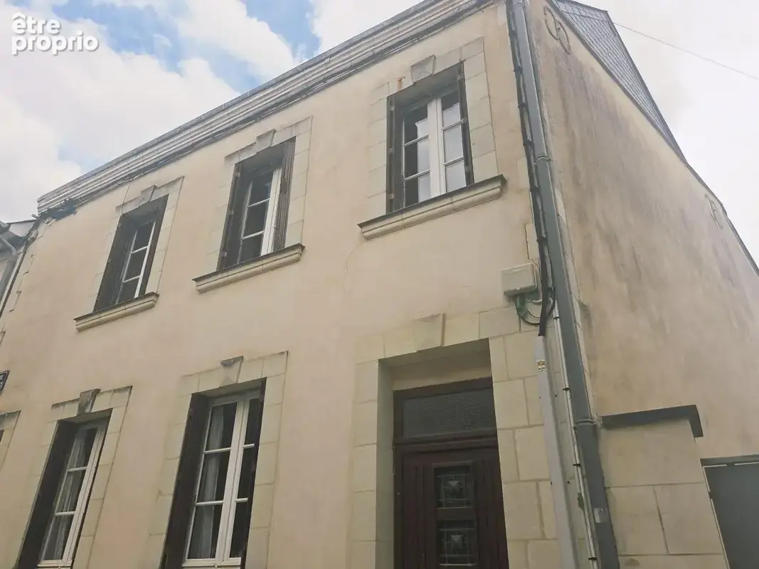 Maison 100 m² à Chateau-Gontier  - photo 1