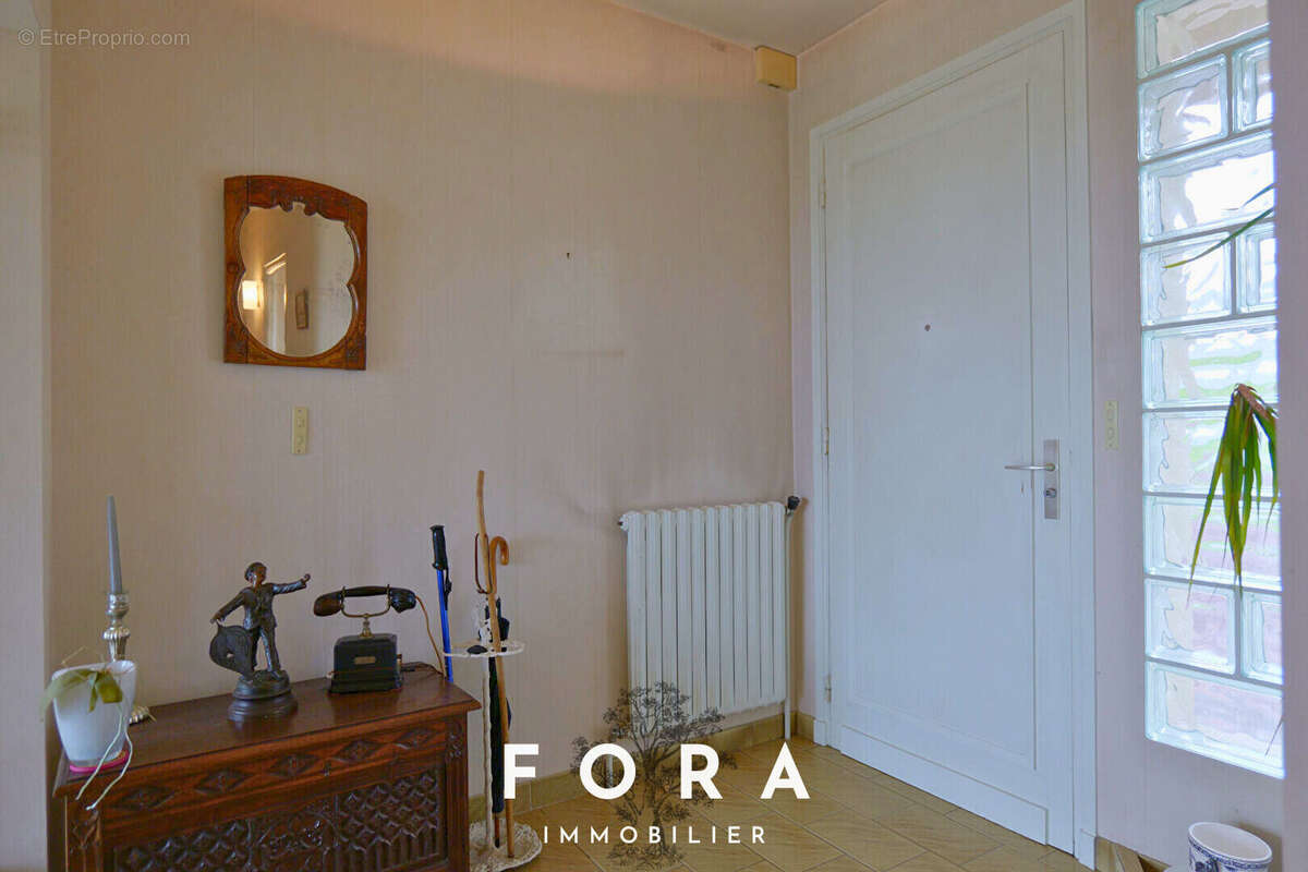 Maison à CONDE-SUR-NOIREAU