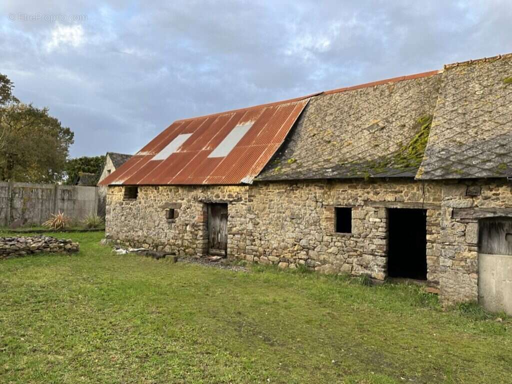 Maison à LE PETIT-FOUGERAY