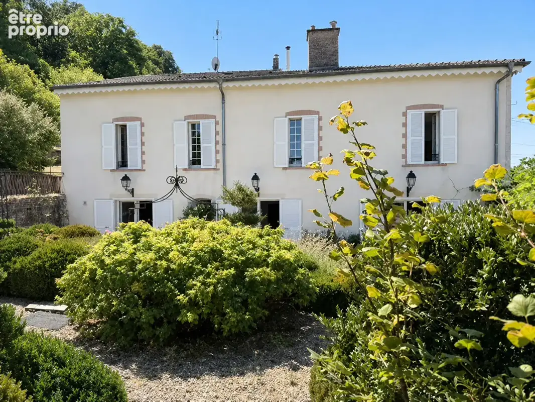 Maison à PIERRE-LA-TREICHE