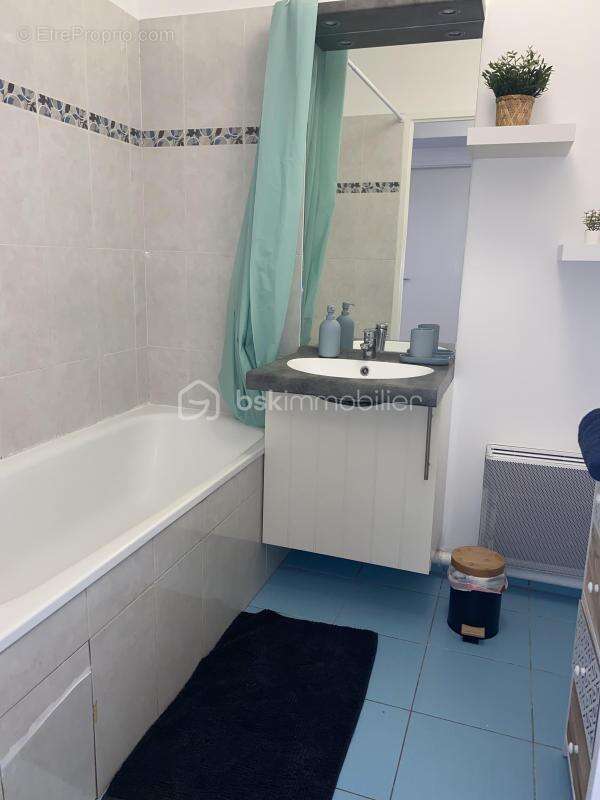 Appartement à L'HAY-LES-ROSES