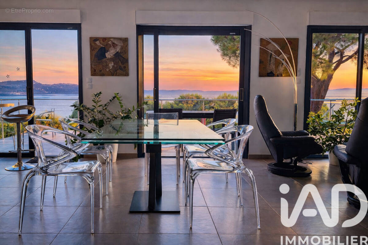 Photo 1 - Maison à HYERES