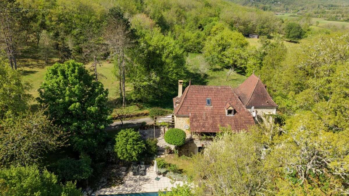 Maison à GOURDON