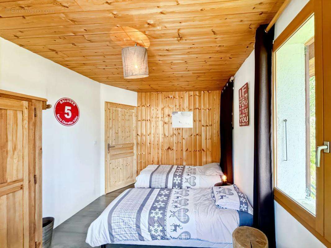 Maison à LA SALLE-LES-ALPES