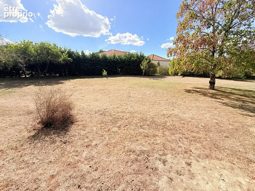 Photo Terrain à Basse-Goulaine au prix de 190 000€
