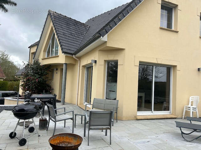 Maison à LIMESY