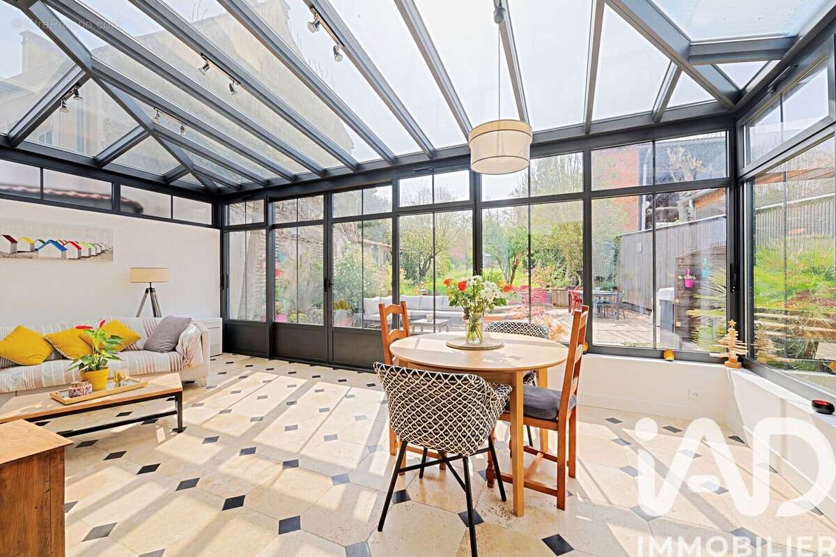 Maison 177 m² à Lagny-Sur-Marne  - photo 8