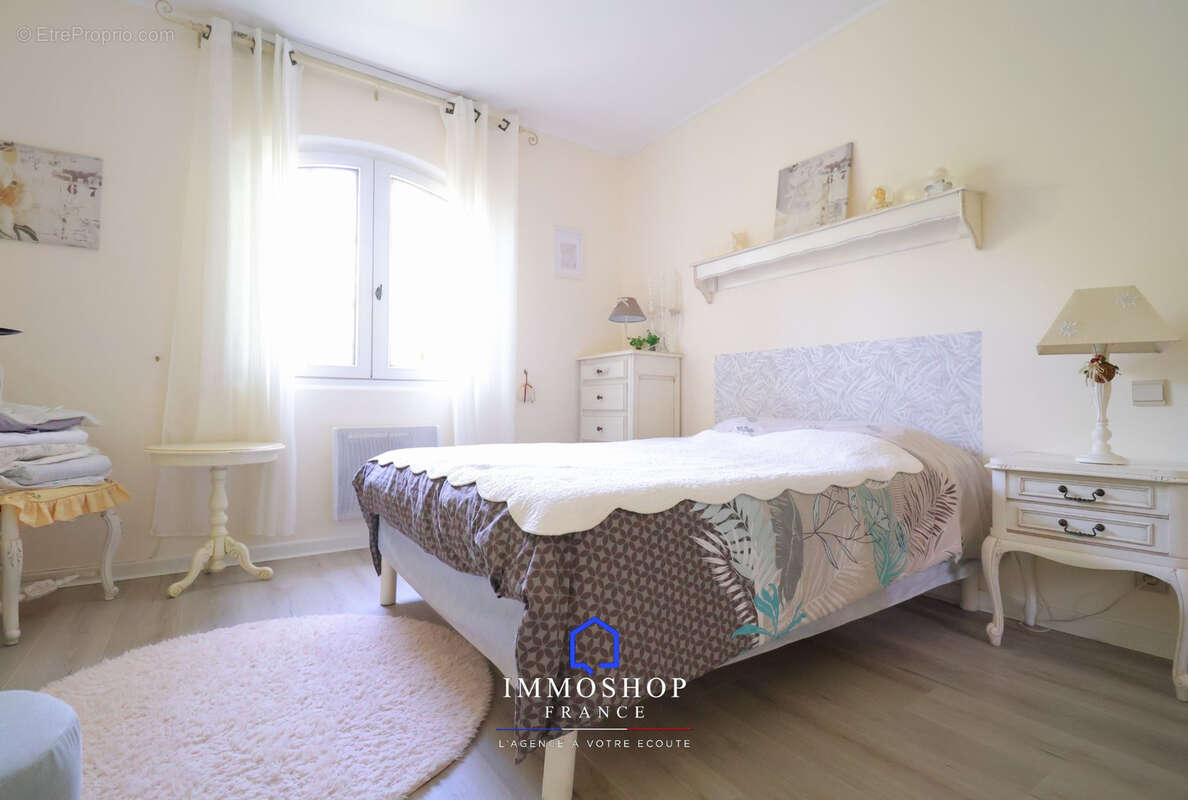 Maison à SAINT-ZACHARIE