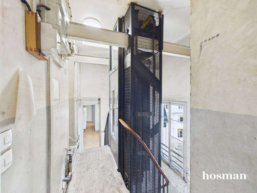 Chambre de service, 1 pièce, 8 m² Carrez - Dernier étage - Avenue D'Iéna, Paris - photo 16