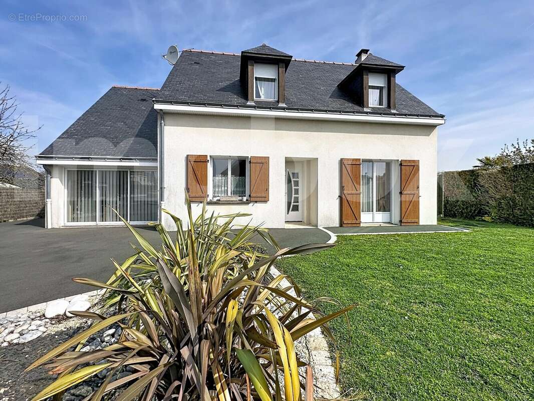 marie-francoise-mesanger_00001(2) - Maison à MESANGER