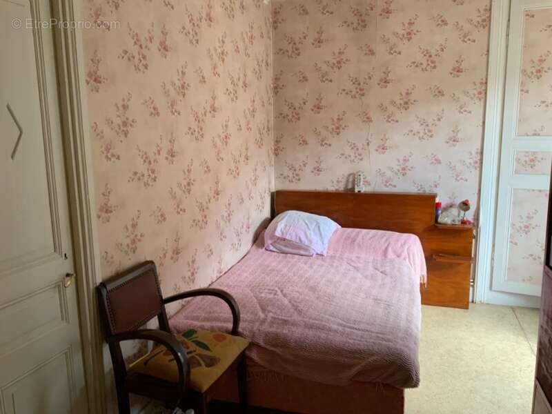 Appartement à SAINT-JULIEN-LA-VETRE